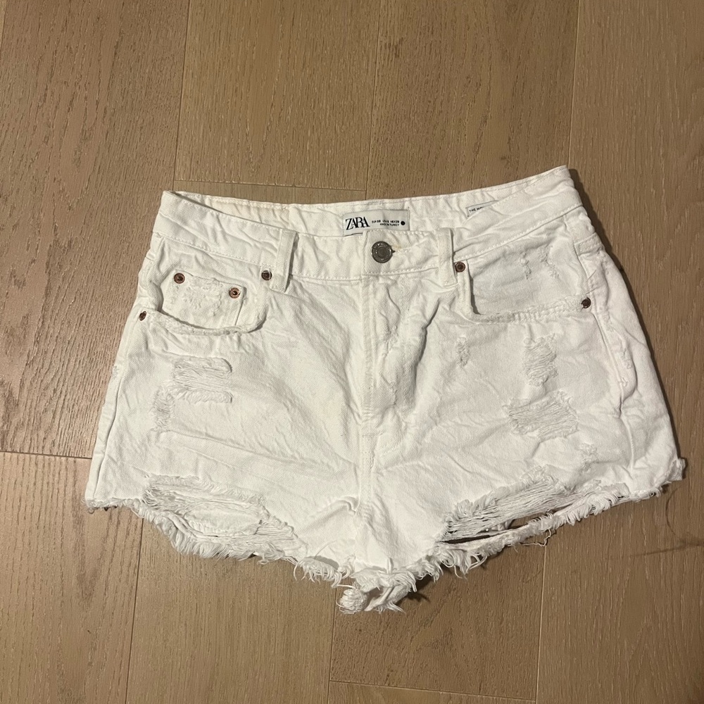 High Waisted Zara shorts